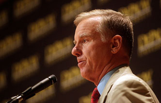 closeup of Howard Dean during the Ubben Lecture